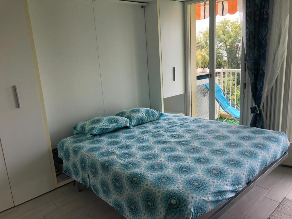 Eliana Appartment Mentone Esterno foto